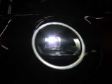 LEDテクノロジーにて放射される白色光の周波特性は太陽光に近く明るく輝きます