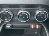 自動車の任意保険のお取り扱いもしております。(三井住友海上・東京海上・損保ジャパン日本興亜)