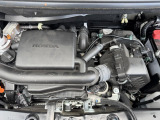 チェーン駆動の、3気筒DOHCエンジンです。