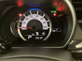 速度計周りもデザインがイイですよ!