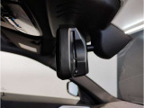 ☆BMWのルームミラーには自動防眩機能が備わっております。後続車のヘッドライトの明るさで幻惑されるのを防止☆