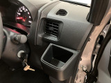 ご納車までに、弊社サービススタッフによる車検整備を行い、バッテリー、エンジンオイル、オイルエレメント、ワイパーゴムを交換し、ブレーキを分解、摩耗等を確認、必要であれば交換、安心してお乗りいただけます!