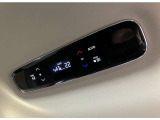 リア席専用のエアコンも装備されており、後席の方も快適にドライブできます!