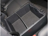 もちろんフロアマットも洗浄済みで綺麗になってます!この綺麗な車をぜひ貴方へ!!!
