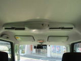 空気を循環させて車内全体の温度を適温に保つ「スリムサーキュレーター」を搭載。