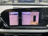 サラウンドビューカメラ装備 車両の4つのカメラから得た映像を合成し、上空から眺めているような映像をモニターに映し出します。車両周辺の歩行者や障害物などの発見に役立ちます。