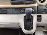 インパネシフトのオートマチック車です。