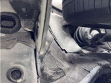 車両右前輪からの下回りです