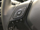 【ステアリングスイッチ】左です。ハンドルから手を離さず、運転に集中したまま手元でオーディオ操作等ができます。