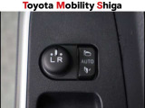 駐車時に便利なスマ-トキ-連動オ-ト格納式ドアミラーを装備しています。施錠すると自動的にドアミラーを格納する便利な機能です!