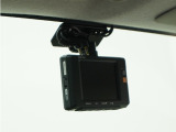 ◆ドライブレコーダー◆映像・音声などを記録する自動車用の装置です。 もしもの事故の際の記録はもちろん、旅行の際の思い出としてドライブの映像を楽しむことができます。