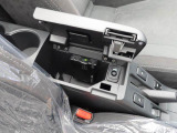 ETC車載器。高速道路を使ったドライブもキャッシュレスでスマートに。(別途セットアップ料金が必要になります)