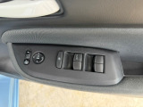 電動格納式ドアミラー、パワーウィンドウ装備!運転席は便利なAUTO機能付き♪ミラーの角度調整や格納も運転席から簡単に操作できます!