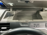 専門業者にて内外装のクリーニングを実施しております!