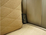 ◆ISOFIX◆シートベルトいらずでチャイルドシートと固定金具を連結するだけでガッチリ固定できます。