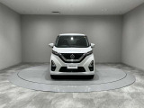 明るいLEDヘッドライトで夜間も安心