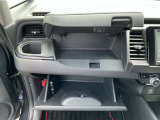 品質、値段に自信あり!なぜなら、下取車を直接お客様にご提供しております。また、店舗に常時約50台展示しております。きっと、ピッタリの一台があると思います!