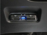 スマートインターチェンジを利用するに必須なETC車載器も付いています。あとはETCカードを差していただくだけで、煩わしい料金所でのお支払いも不要となります。