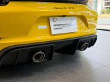 ポルシェセンターでは納車前整備でエンジンルーム、下回りを含む全111項目の点検整備を行い、ご納車しておりますので安心してお乗り頂けます。