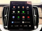 グーグルアシスタント、マップ、グーグルアプリをあなたのボルボへ。直感的でわかりやすく、応答性にも優れる扱いやすいインフォテイメントシステムを、心ゆくまでお楽しみください。