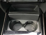 肘置きが付いております。快適に運転できます。