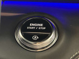 メモリー付きパワーシートが装備されている車両はシートの位置・ドアミラーの角度・ハンドルの位置を3名まで記憶出来ます。