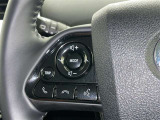 ステアリングスイッチ装備!運転しながら手元でオーディオの操作などができます。