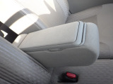 運転席にはアームレスト付きです!