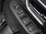 ◆パワーウィンドウスイッチ◆運転席から全席の窓の開閉操作を行うことが出来いつでも換気ができます!