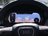 ●走行中でも最小の視線移動で必要な情報が得られるよう設計されています。単なる目新しい「デジタルパネル」ではなく、ドライバーが快適に運転することができる高機能の「バーチャルコックピット」です。