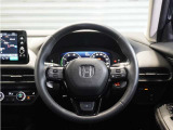 ◆ハンドル全体◆各種スイッチがハンドルから手を放さず操作できるので運転中でも楽に操作できます。