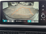 駐車時の安全確認をサポートするバックカメラも使用できます。