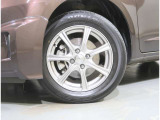 タイヤサイズは【185/65R15】アルミホイールは純正です☆