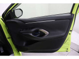 運転席ドア。除菌、消臭済です。