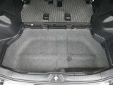 広々としたラゲージスペースを備えています。大きなものや長さのある荷物もしっかりと積み込めます。