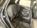 リアシート座面を持ち上げると、背の高い荷物を積むのに便利なトールモードに変身します!多彩なシートアレンジで使い勝手良好!