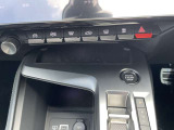 運転席操作部分となります。