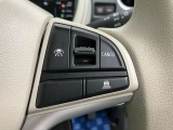 【アダプティプクルーズコントロール】先行車との車間距離を保ちながら、自動的に加速・減速、さらに停止まで自動追従します。安心・快適な装備です。高速道路などではとっても便利!