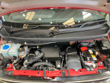 エンジンルームもクリーニング済みできれいですよ。日産の整備士がしっかりと丁寧に点検していますので安心してお乗りいただけます