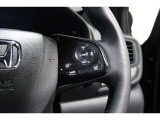 Hondaセンシングの機能のひとつ、アダプティブクルーズコントロール付!アクセルから足を離しても設定したスピードと前車との車間を保ち走行してくれます!車線維持もアシスト☆高速道路で疲労軽減ですね☆