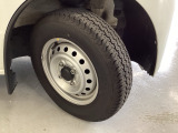 タイヤサイズは145/80R12 80/78N LT です。