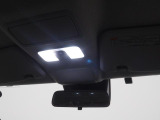 ルームランプはLEDタイプです。