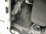 足元は広々♪しっかり内装ルームクリーニングを実施しています。車に自信があるからこそ、是非一度ご来店頂き見てもらえると幸いです。