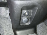 アクセサリーソケットが付いています。