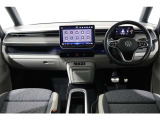★2ゾーンフルオートエアコンディショナー(運転席/助手席独立調整、自動内規循環機能付き)★