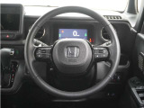 ◆ハンドル全体◆各種スイッチがハンドルから手を放さず操作できるので運転中でも楽に操作できます。