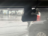いくら安全運転をしていても、事故に巻き込まれることもあります。万が一の時に証拠として使える社外品前後ドライブレコーダーがついてます♪