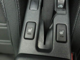 運転席と助手席にはシートヒーターも付いています!