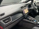 広々とした視界を体感できます。運転が楽しくなりますね。