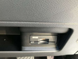高速道路をスムーズに乗り降りができるETC機能のユニット付き!お引渡し前にセットアップを行いますので、乗り始めてからすぐにお使い頂けます。
